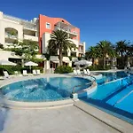 Valentino 4*